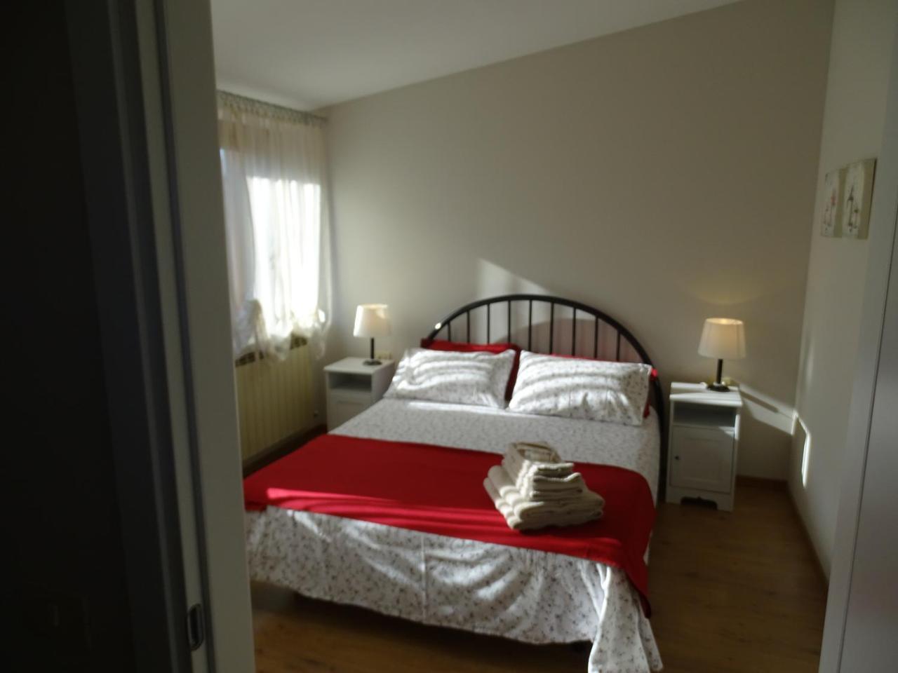 Esine La Casa Di Clara Bed & Breakfast エクステリア 写真